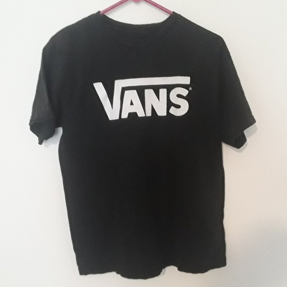 Vans mens medium black w/white logo t-shirt